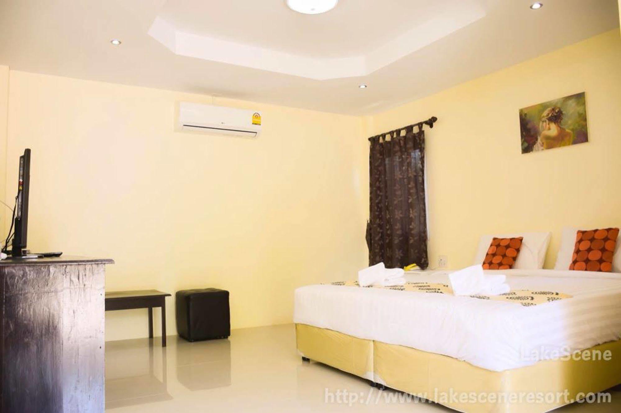 Lake Scene Resort Ratchaburi Exterior photo